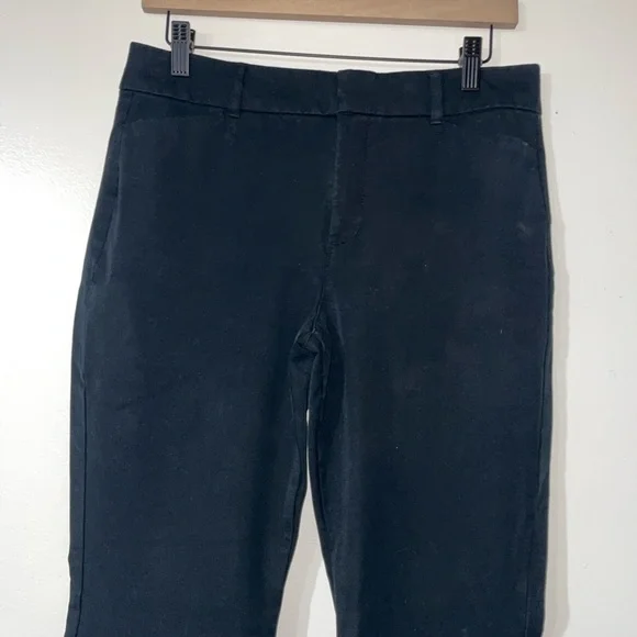 Old Navy Black Women's Pixie Flare High Rise Trousers, Sz 10 - Picture 3 of 11